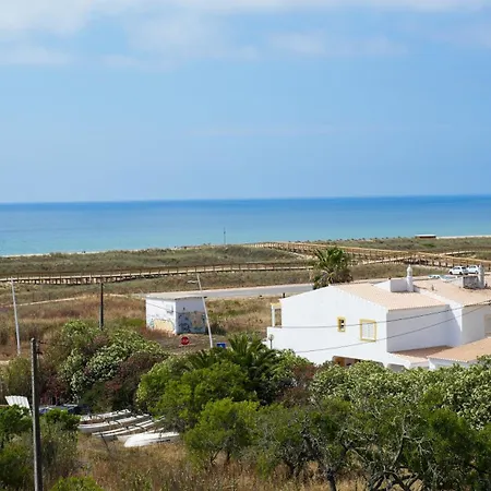 Vista Meia Apartament *